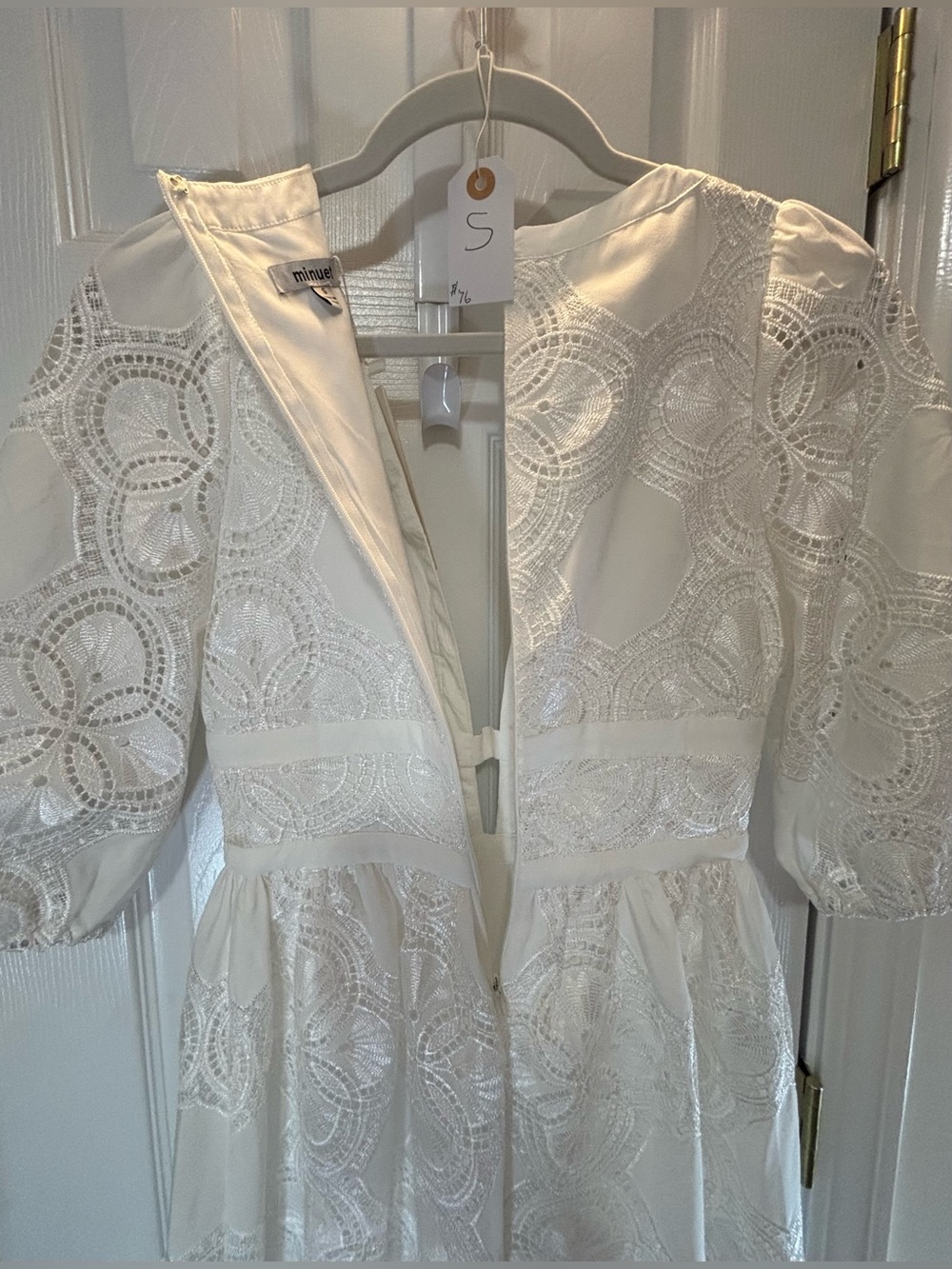 Minuet Womens Deep V Neck Lace Mini Dress White Boutique Size S - Picture 5 of 11